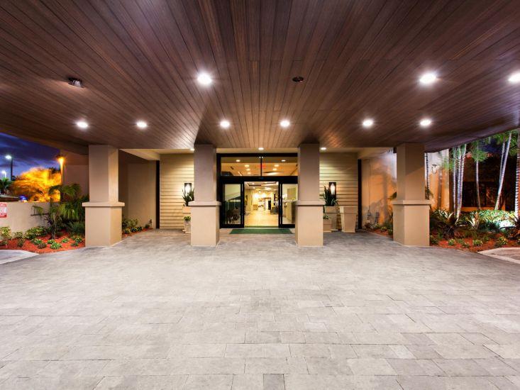 Holiday Inn Miami West - Airport Area By Ihg Hialeah Gardens Bagian luar foto