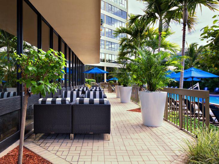 Holiday Inn Miami West - Airport Area By Ihg Hialeah Gardens Bagian luar foto