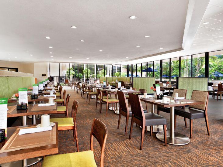 Holiday Inn Miami West - Airport Area By Ihg Hialeah Gardens Bagian luar foto